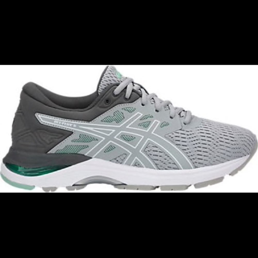 ASICS women’s running shoes 8.5 Like New T861N